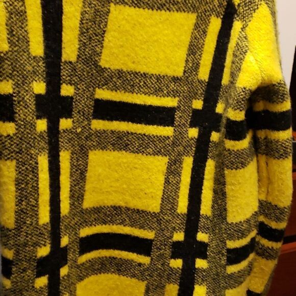 Tularosa rose sweater  - Picture 5 of 5